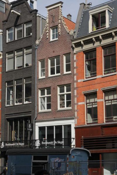 Vijzelstraat 55 (&copy; Walther Schoonenberg)