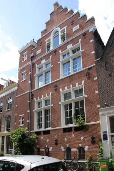 Elandsstraat 154B (&copy; Walther Schoonenberg)