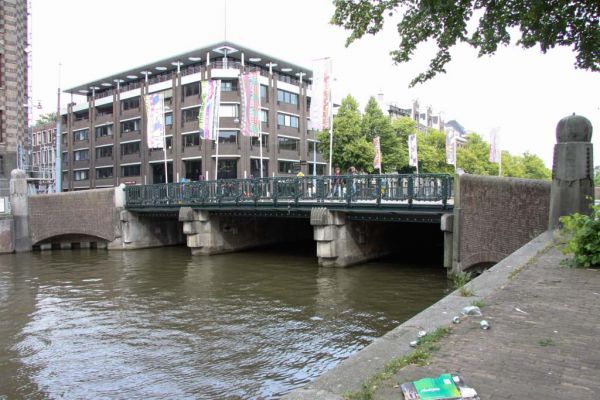 Brug 41 (&copy; Walther Schoonenberg)
