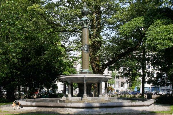 Fontein Wertheimpark (&copy; Walther Schoonenberg)