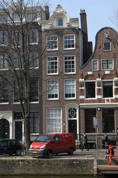 Keizersgracht 106 (&copy; Walther Schoonenberg)