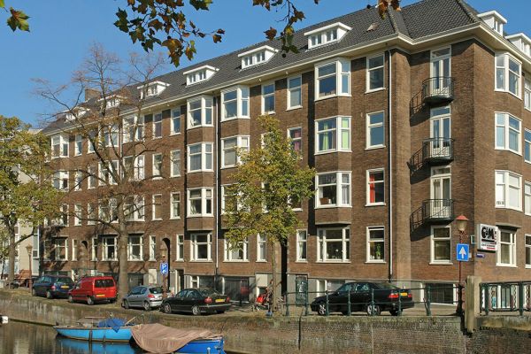 Lijnbaansgracht 211-217. Foto Martin Alberts