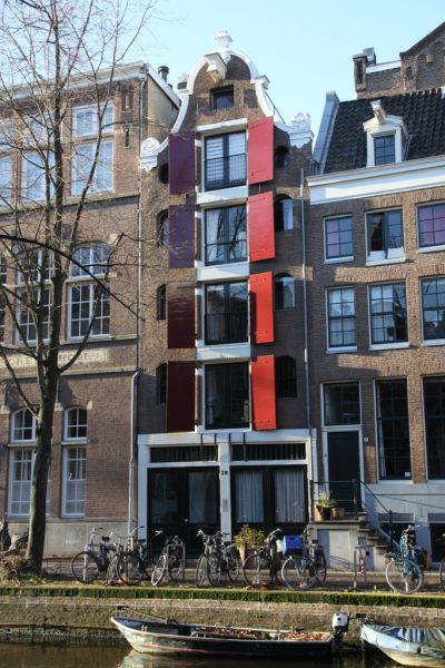 Groenburgwal 28 (&copy; Walther Schoonenberg)