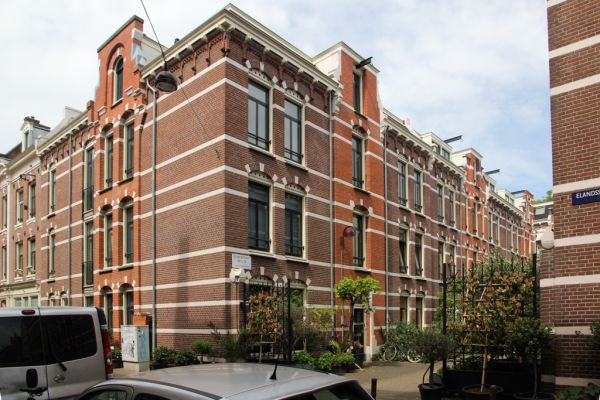 Elandsstraat 160-182 (&copy; Walther Schoonenberg)