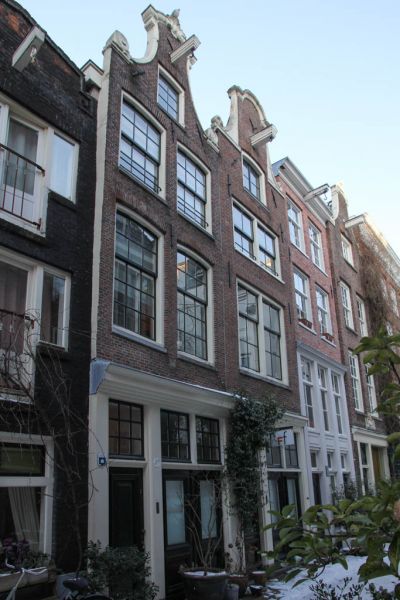 Bethani�nstraat 3-5-7 (&copy; Walther Schoonenberg)