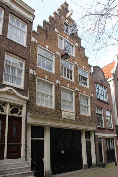 Langestraat 64 (&copy; Walther Schoonenberg)