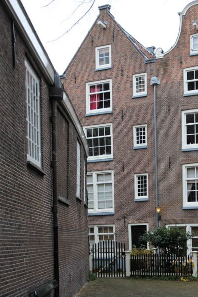 Begijnhof 46 (&copy; Walther Schoonenberg)