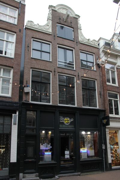 Hartenstraat 16 (&copy; Walther Schoonenberg)