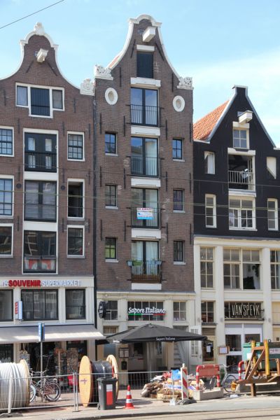 NZ Voorburgwal 18 (&copy; Walther Schoonenberg)