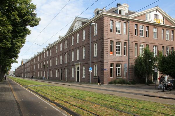 Oranje-Nassau Kazerne (&copy; Walther Schoonenberg)