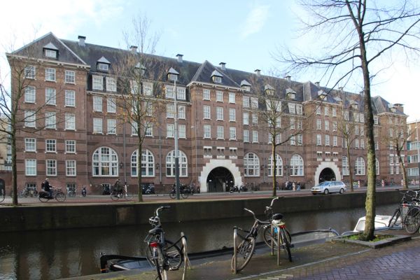 Marnixstraat 266-340. Amsterdamsch Tehuis voor Arbeiders (&copy; Walther Schoonenberg)