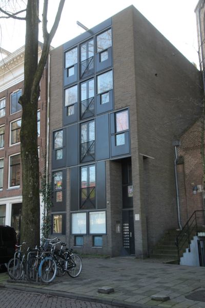 Haarlemmer Houttuinen 45 (&copy; Walther Schoonenberg)