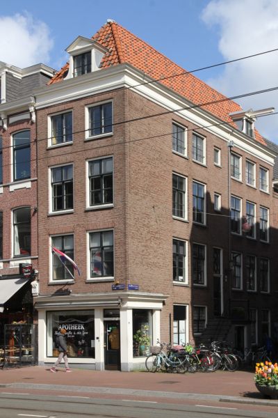 Vijzelgracht 19 (&copy; Walther Schoonenberg)