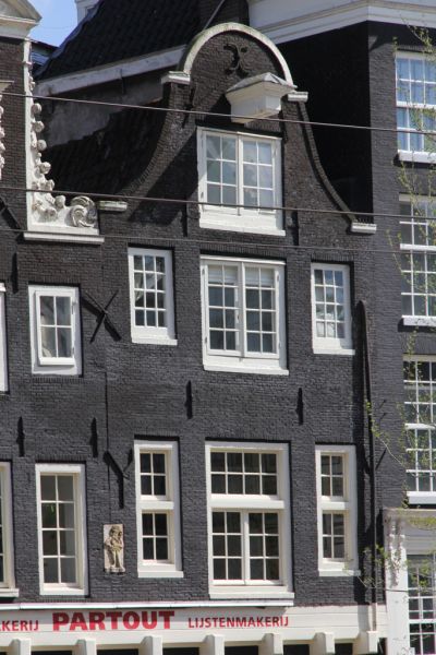 NZ Voorburgwal 47 (&copy; Walther Schoonenberg)