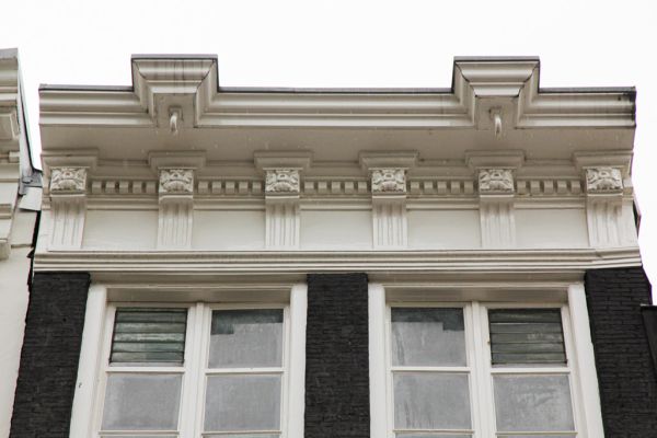 Kalverstraat 164 (&copy; Walther Schoonenberg)