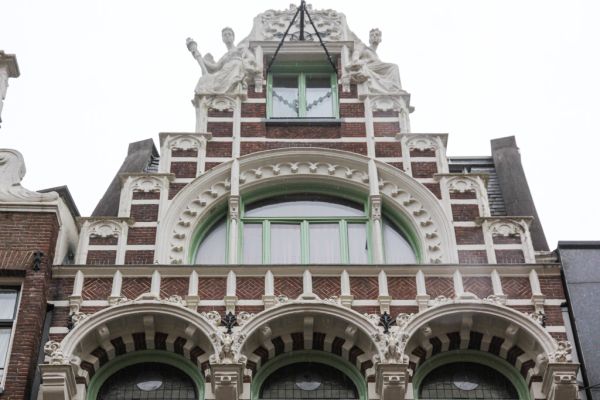 Kalverstraat 200 (&copy; Walther Schoonenberg)