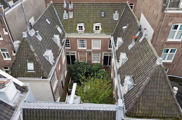Het Looiershofje in vogelvlucht. Foto woningbouwvereniging De Key