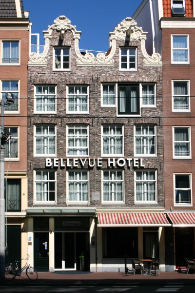Martelaarsgracht 8-10 (&copy; Walther Schoonenberg)