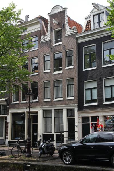 Blauwburgwal 11 (&copy; Walther Schoonenberg)