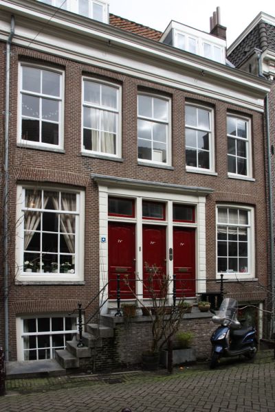 Tweede Weteringdwarsstraat 71-73 (&copy; Walther Schoonenberg)