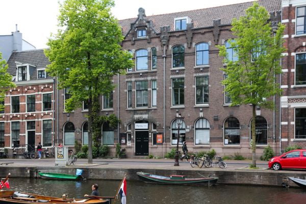 Kloveniersburgwal 86-88 (&copy; Walther Schoonenberg)