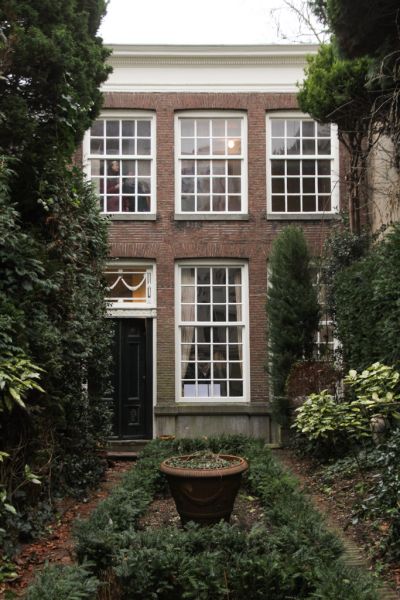 Tuinhuis met verdieping (&copy; Walther Schoonenberg)