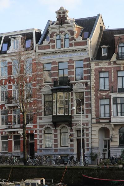 Leidsekade 76 (&copy; Walther Schoonenberg)