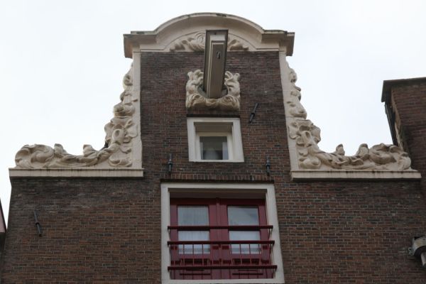 Zeedijk 104 (&copy; Walther Schoonenberg)