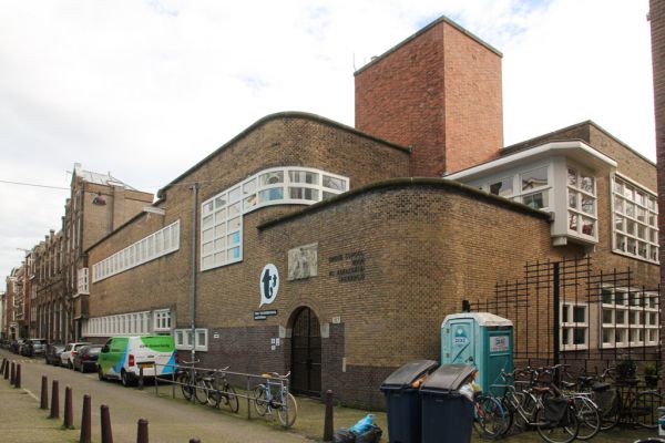Anjeliersstraat 157: Theo Thijssenschool (&copy; Walther Schoonenberg)