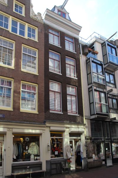 Nieuwe Hoogstraat 16 (&copy; Walther Schoonenberg)