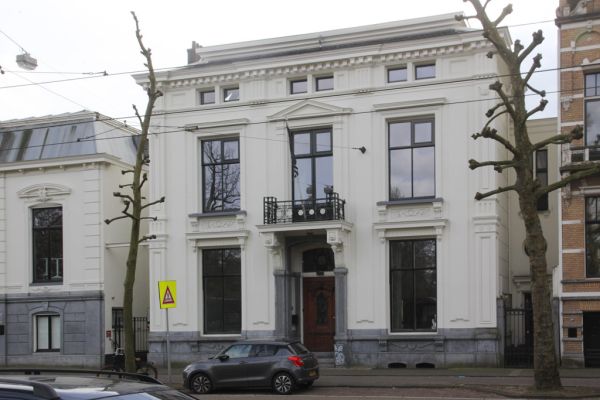 Plantage Middenlaan 60 (&copy; Walther Schoonenberg)