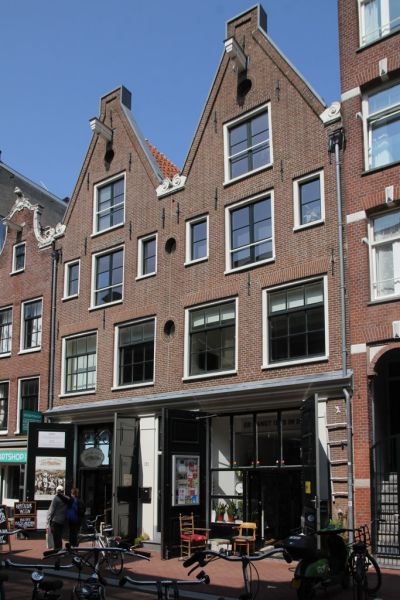 Kerkstraat 121-123 (&copy; Walther Schoonenberg)