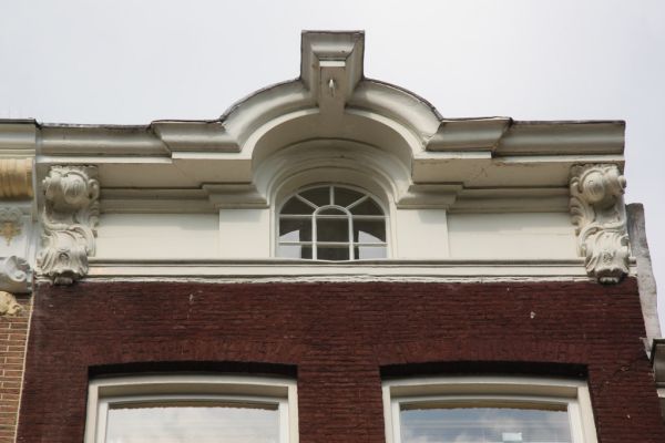 Kloveniersburgwal 34 (&copy; Walther Schoonenberg)