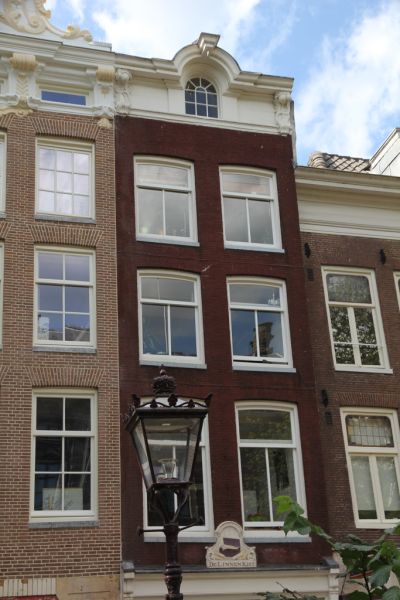 Kloveniersburgwal 34 (&copy; Walther Schoonenberg)