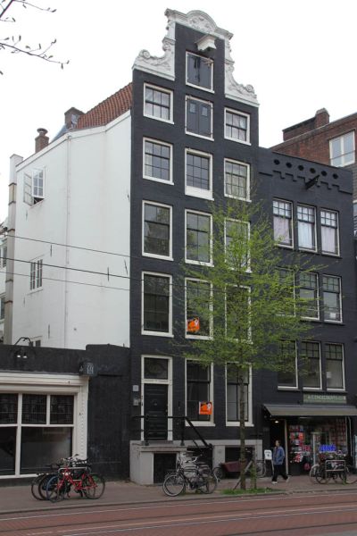 NZ Voorburgwal 336 (&copy; Walther Schoonenberg)