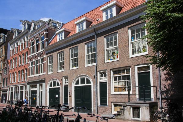Kerkstraat 251-255 (&copy; Walther Schoonenberg)