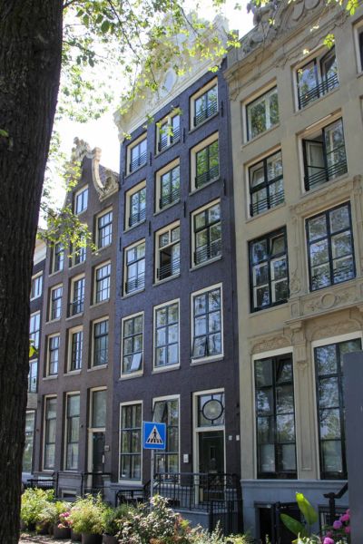 Prins Hendrikkade 134 (&copy; Walther Schoonenberg)