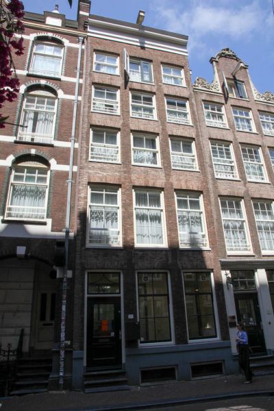 Nieuwe Doelenstraat 1A (&copy; Walther Schoonenberg)