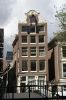 OZ Voorburgwal 298 (&copy; Walther Schoonenberg)