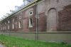 Lange muur met nissen (&copy; Walther Schoonenberg)