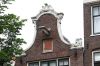 Klokgevel in Lodewijk XV-stijl (&copy; Walther Schoonenberg)
