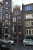 Achtergevel van NZ Voorburgwal 66 aan de Spuistraat (&copy; Walther Schoonenberg)