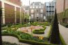 Gereconstrueerde Franse tuin gezien vanuit de Amstelstraat Gereconstrueerde Franse tuin gezien vanuit de Amstelstraat (© Walther Schoonenberg)