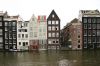 Achtergevels Warmoesstraat aan het Damrak, Warmoesstraat 16A, 18, 20, 22, 24, Guldehandsteeg 11-17 en Warmoesstraat 34 Achtergevels Warmoesstraat aan het Damrak, Warmoesstraat 16A, 18, 20, 22, 24, Guldehandsteeg 11-17 en Warmoesstraat 34 (© Walther Schoonenberg)