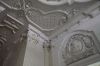 Detail van het stucwerk in de hal. (&copy; Walther Schoonenberg)