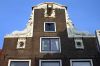 Klauwstukken versierd met paarden (Haarlemmerstraat 110) (© Walther Schoonenberg) Klauwstukken versierd met paarden (Haarlemmerstraat 110) (© Walther Schoonenberg)