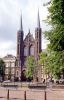 Krijtberg, Singel 446, met links daarvan de pastorie, Singel 448