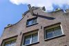 Herplaatste geveltop (&copy; Walther Schoonenberg)