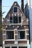 NZ Voorburgwal 80. (&copy; Walther Schoonenberg)