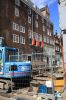 Tijdens de bouw van OZ Voorburgwal 38 was de zijgevel goed te zien. (&copy; Walther Schoonenberg)
